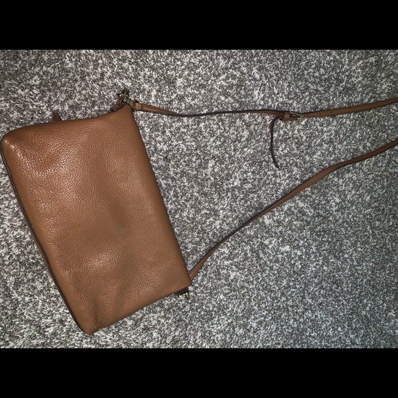 COPY - Tory Burch leather folding crossbody - Picture 3 of 14
